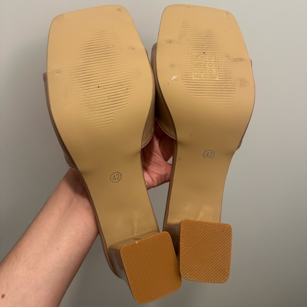 Nude heels - Picture 6 of 6